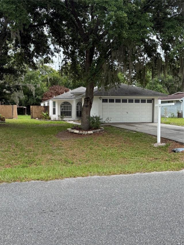 2554 Martha Ln., Land O Lakes, FL 34639