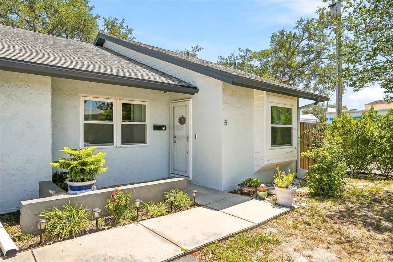 366 47th Ave. #5, St Petersburg, FL 33703