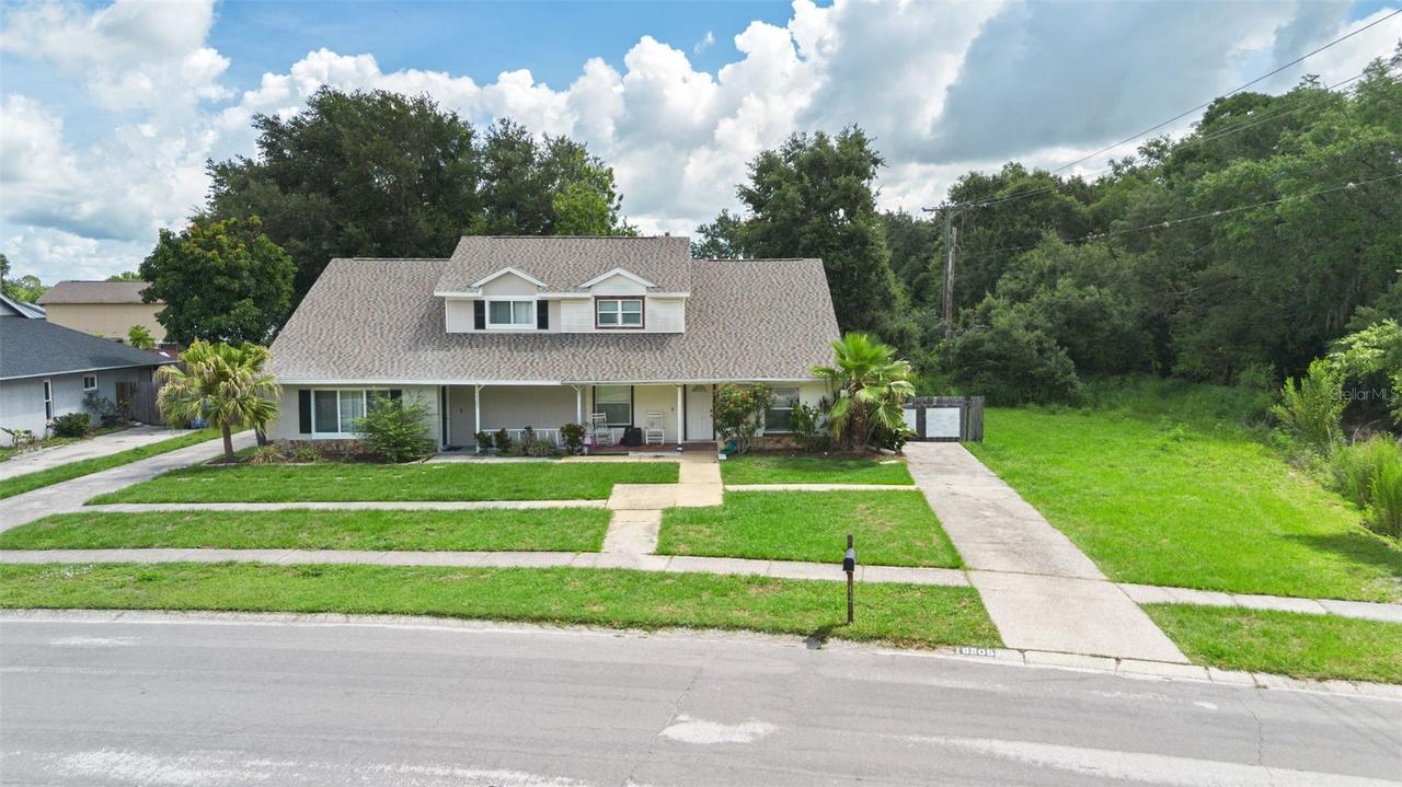 16205 Copperfield Dr., Tampa, FL 33618