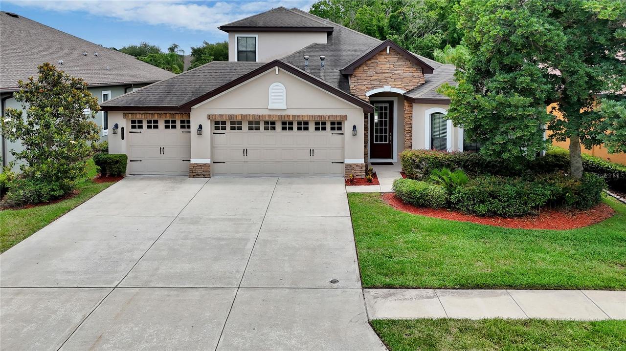 8013 Hampton Glen Dr., Tampa, FL 33647