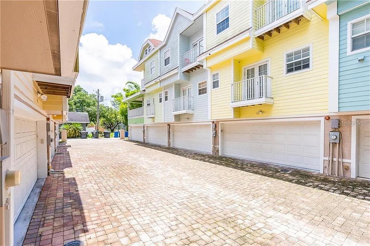 827 Grove St., St Petersburg, FL 33701