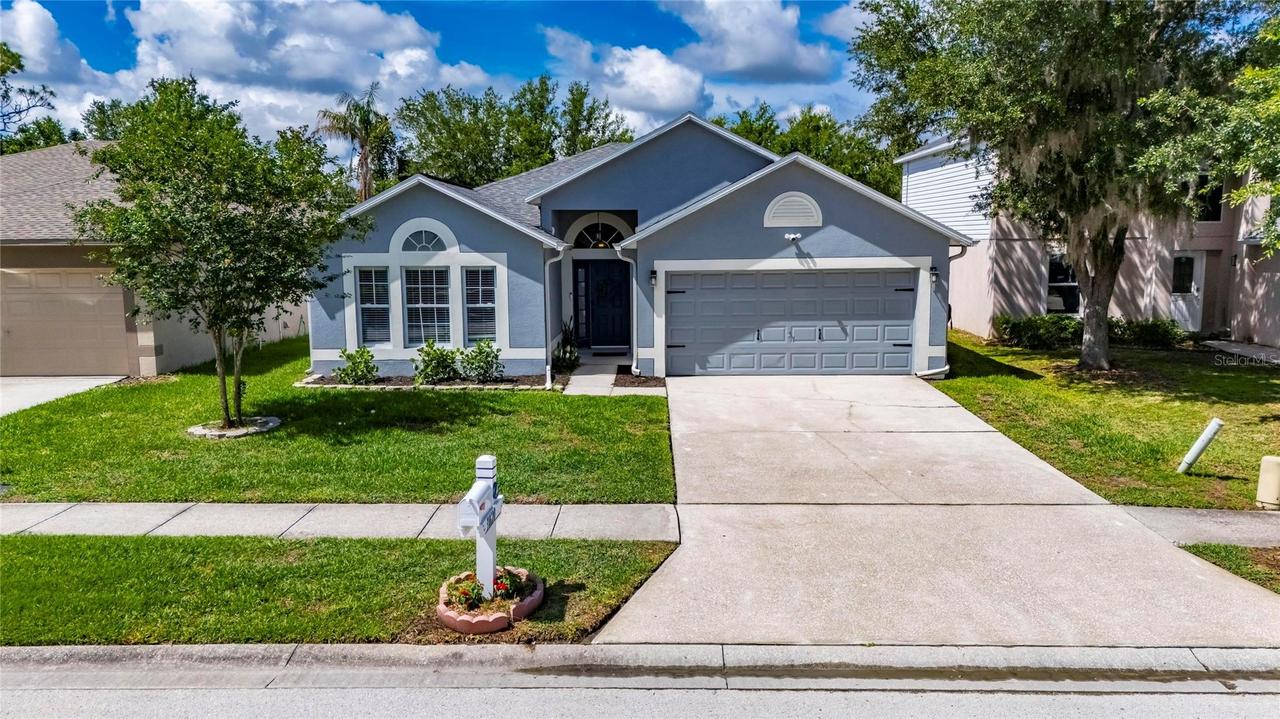 31620 Loch Aline Dr., Wesley Chapel, FL 33545