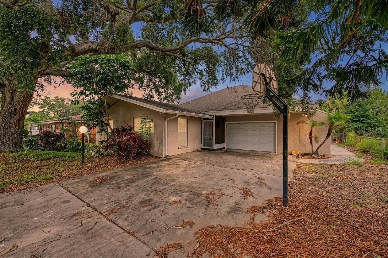 1647 Summerdale Dr., Clearwater, FL 33764