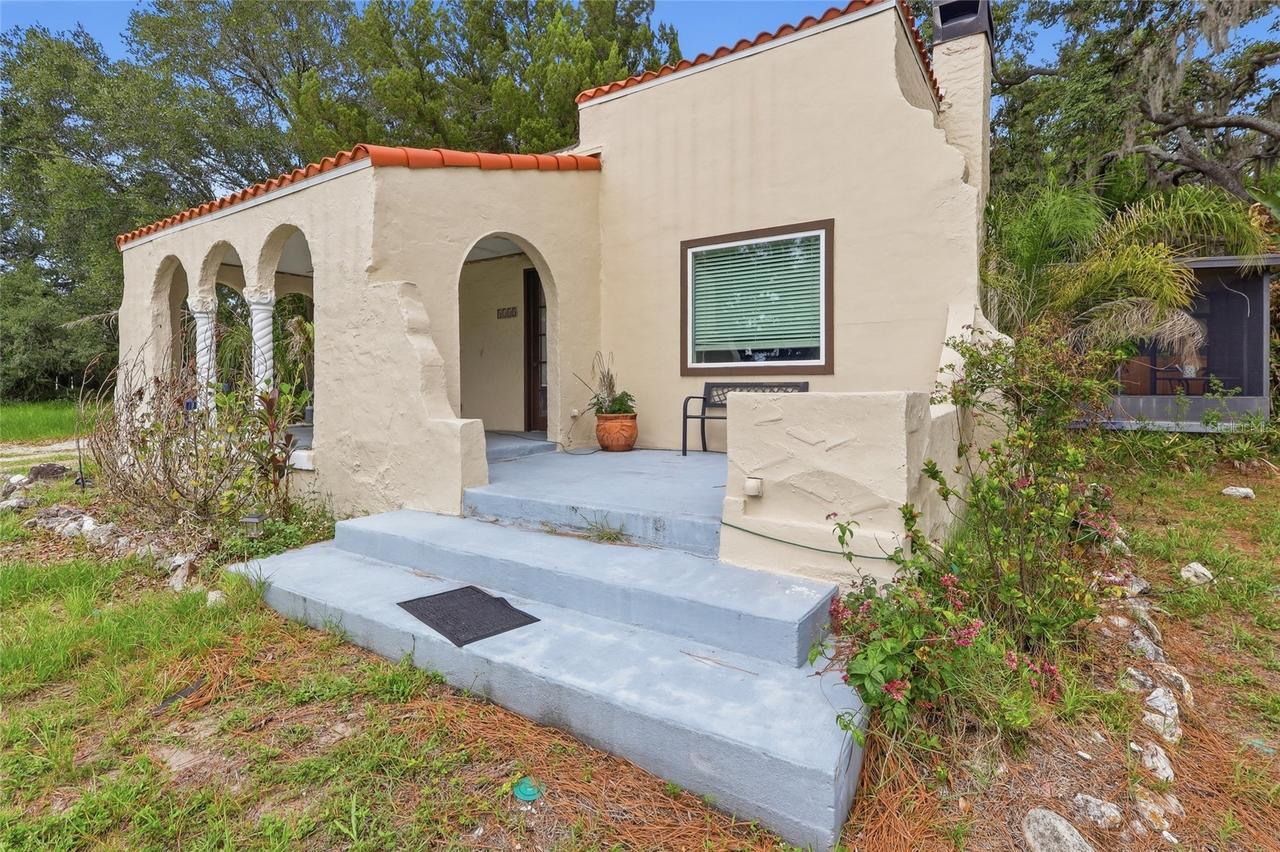 8115 N 37th St., Tampa, FL 33604
