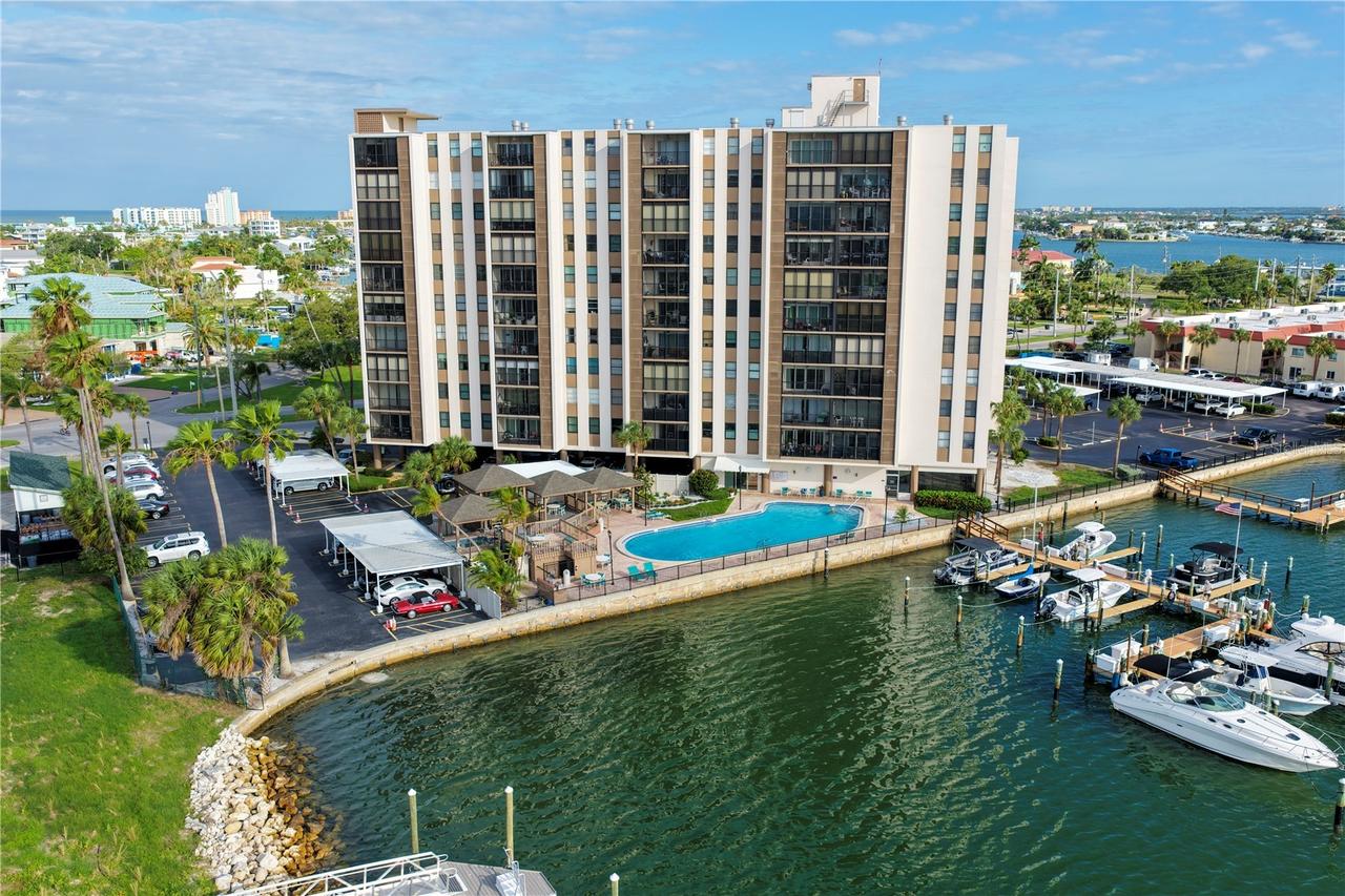 10355 Paradise Blvd. #907, Treasure Island, FL 33706