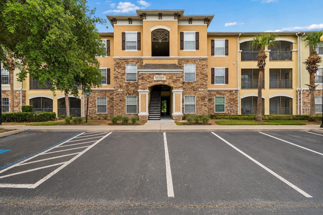 10203 Courtney Palms Blvd. #103, Tampa, FL 33619
