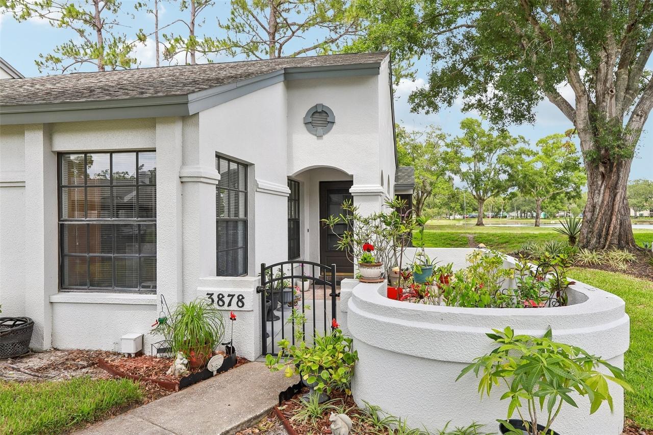 3878 Tanager Pl., Palm Harbor, FL 34685
