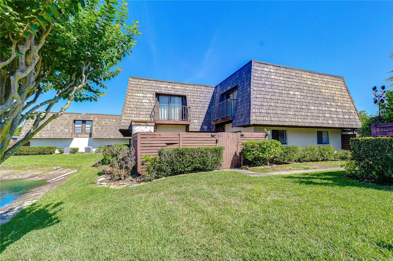 15406 E Pond Woods Dr., Tampa, FL 33618