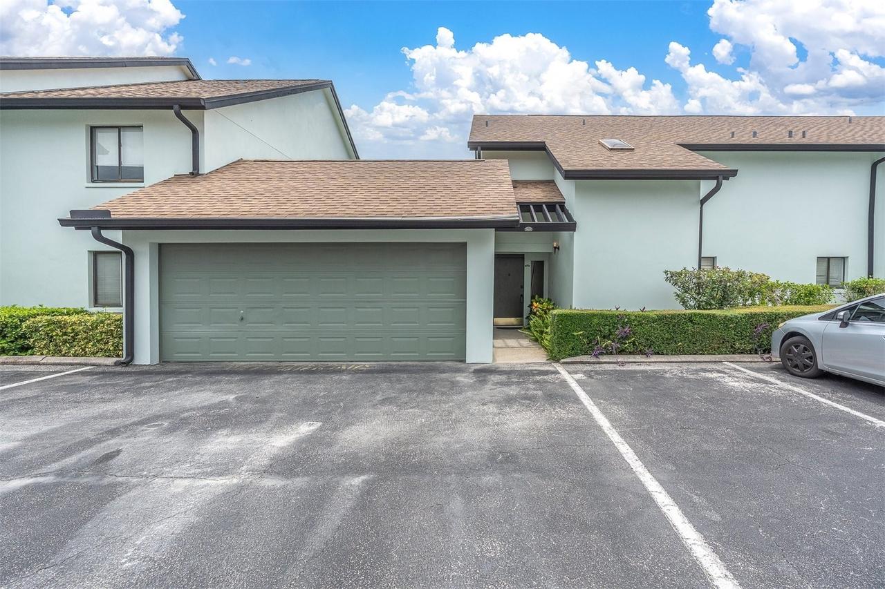 9809 Lombard Ct. #109, Tampa, FL 33618