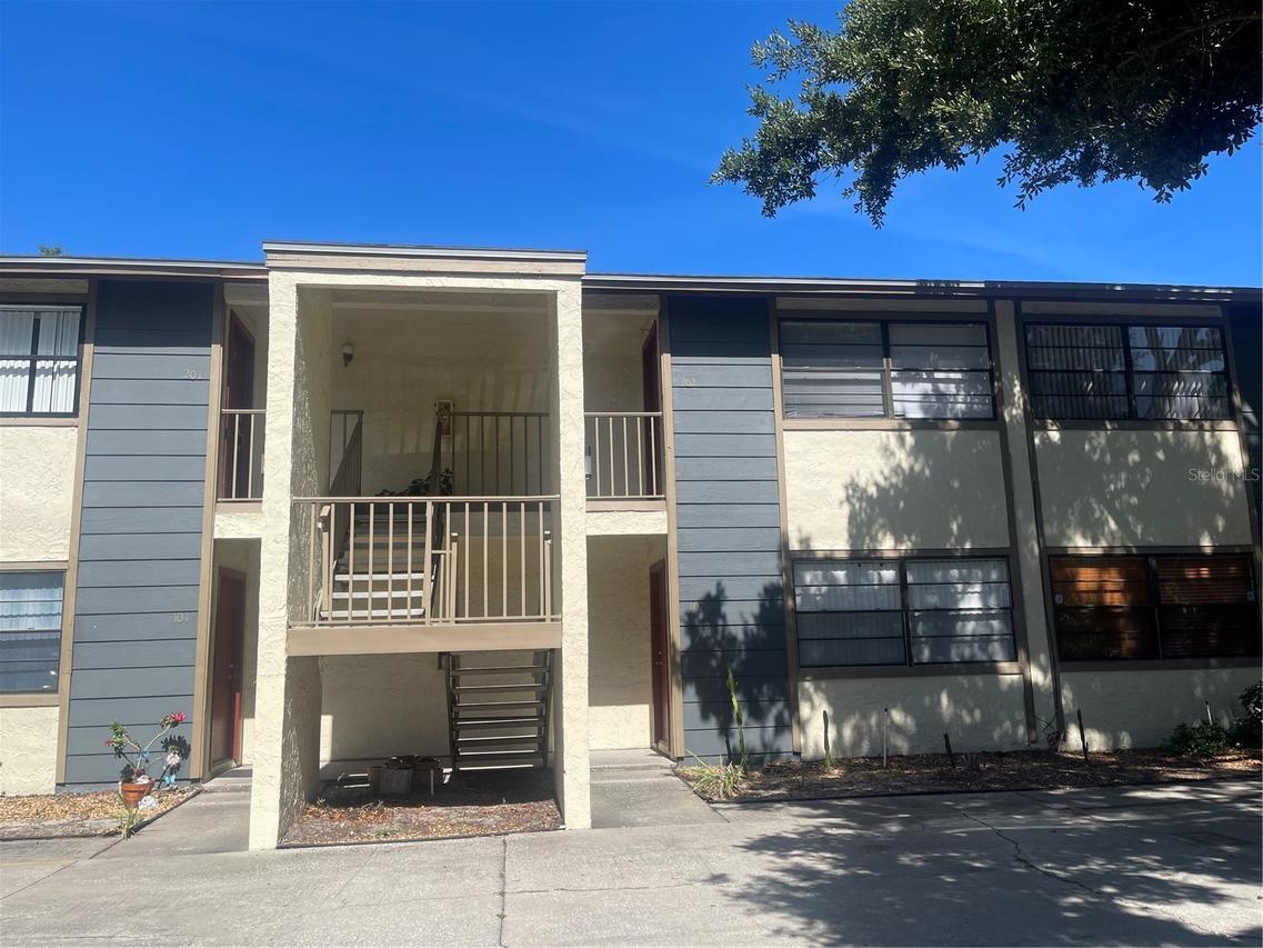 4809 S Mound Ave. #202, Tampa, FL 33611