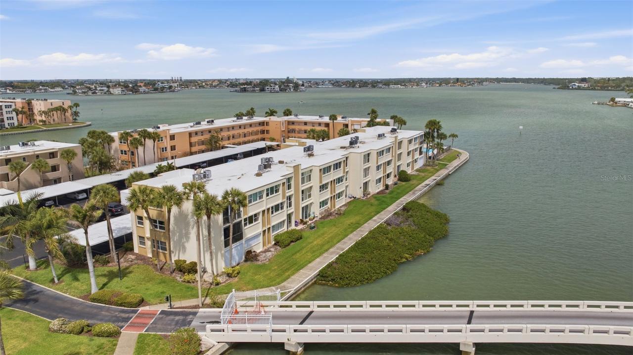 7465 Bay Island Dr. #112, South Pasadena, FL 33707