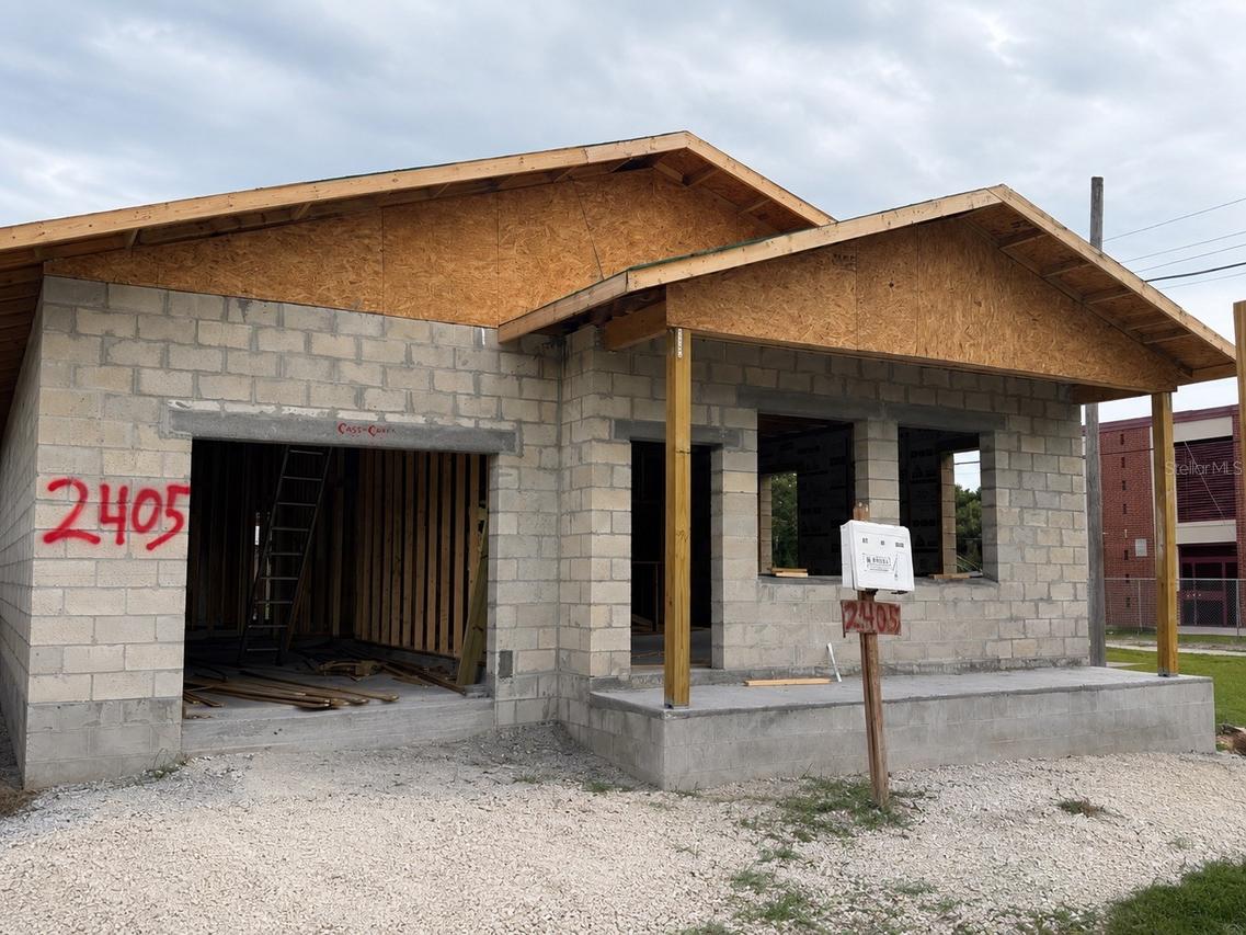 2405 E 38th Ave., Tampa, FL 33610