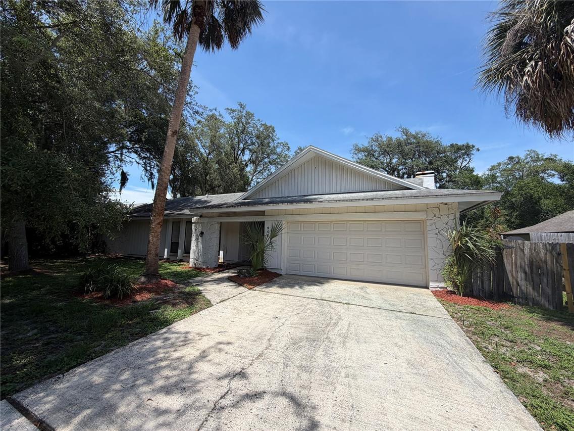 204 W Ridgewood Ct., Longwood, FL 32779