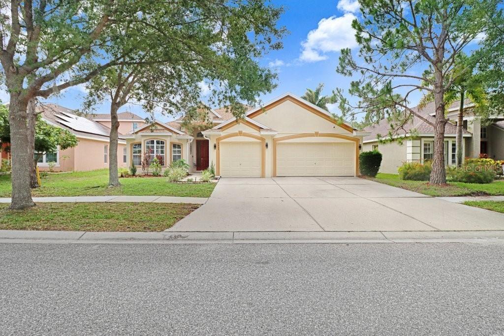 6803 Cromwell Garden Dr., Apollo Beach, FL 33572