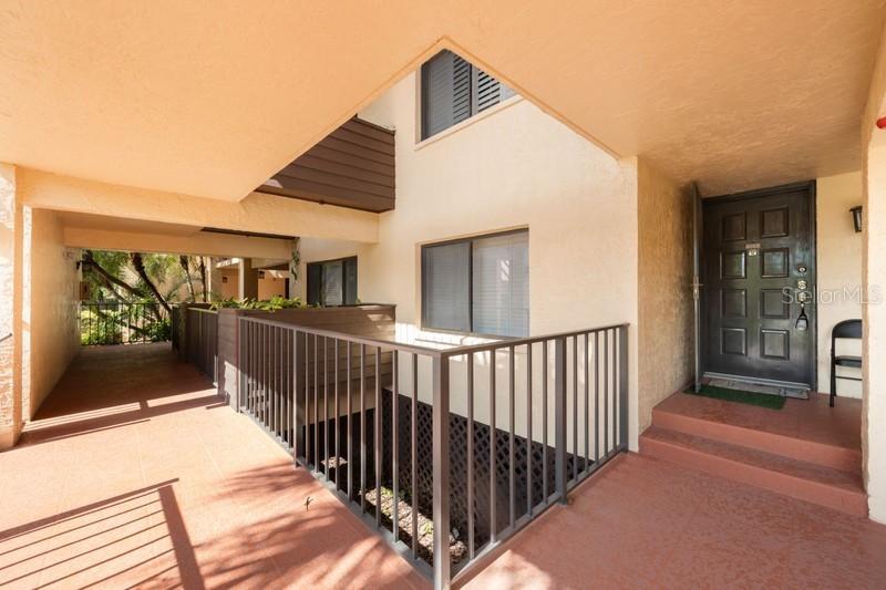 1060 Pinellas Bayway #103, St Petersburg, FL 33715