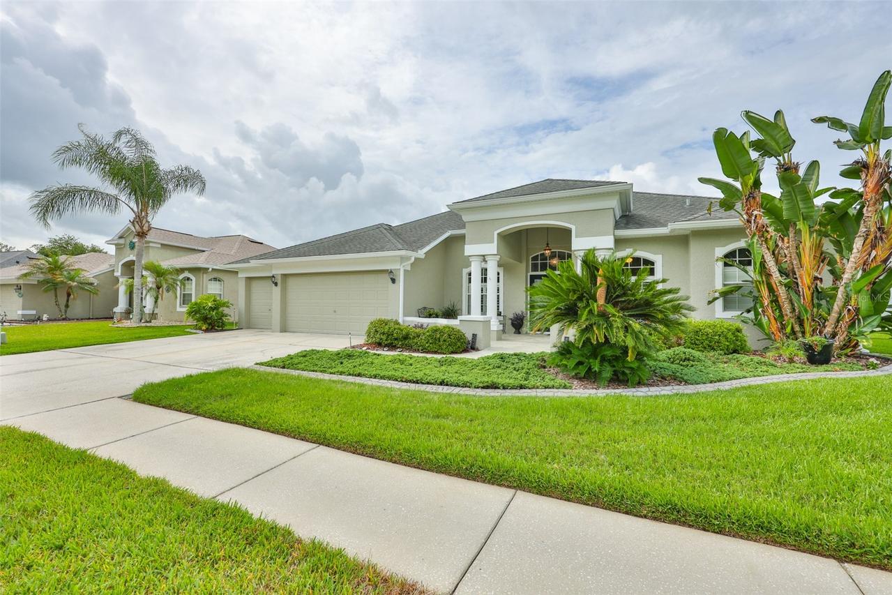 7521 Melogold Cir., Land O Lakes, FL 34637