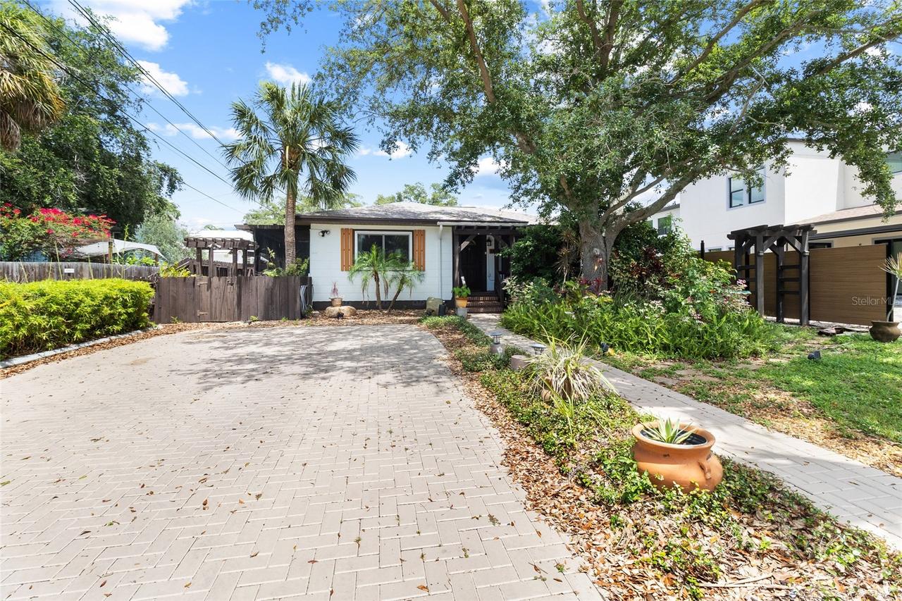 2820 53rd St., Gulfport, FL 33707
