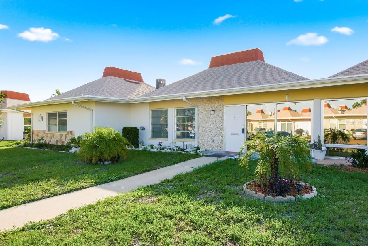 4344 Tahitian Gardens Cir. #B, Holiday, FL 34691