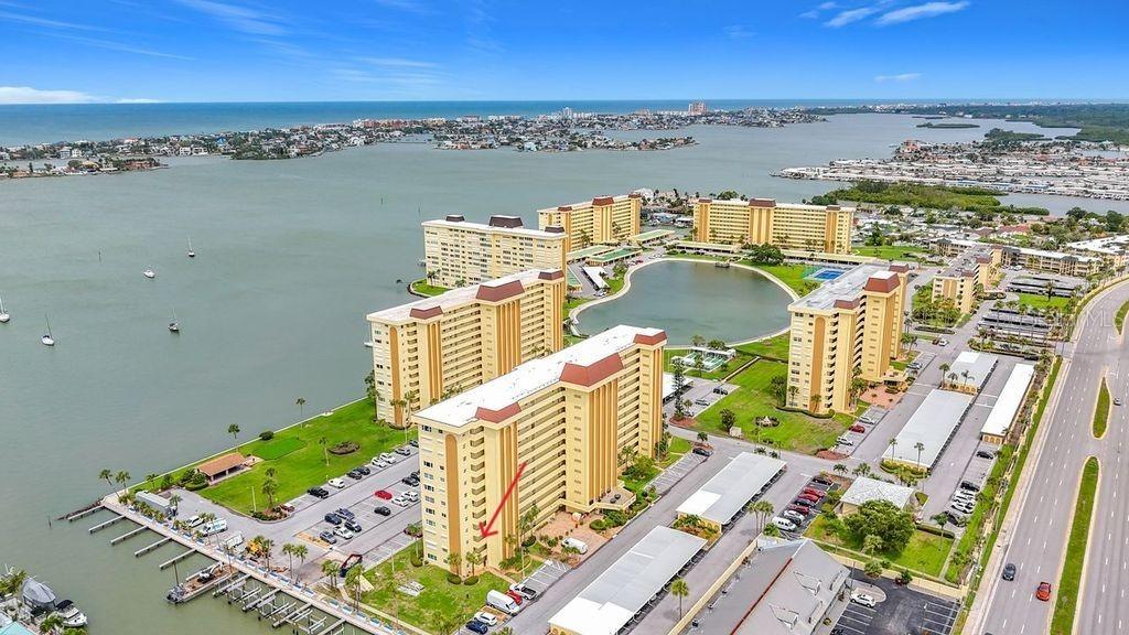 4550 Cove Cir. #302, St Petersburg, FL 33708