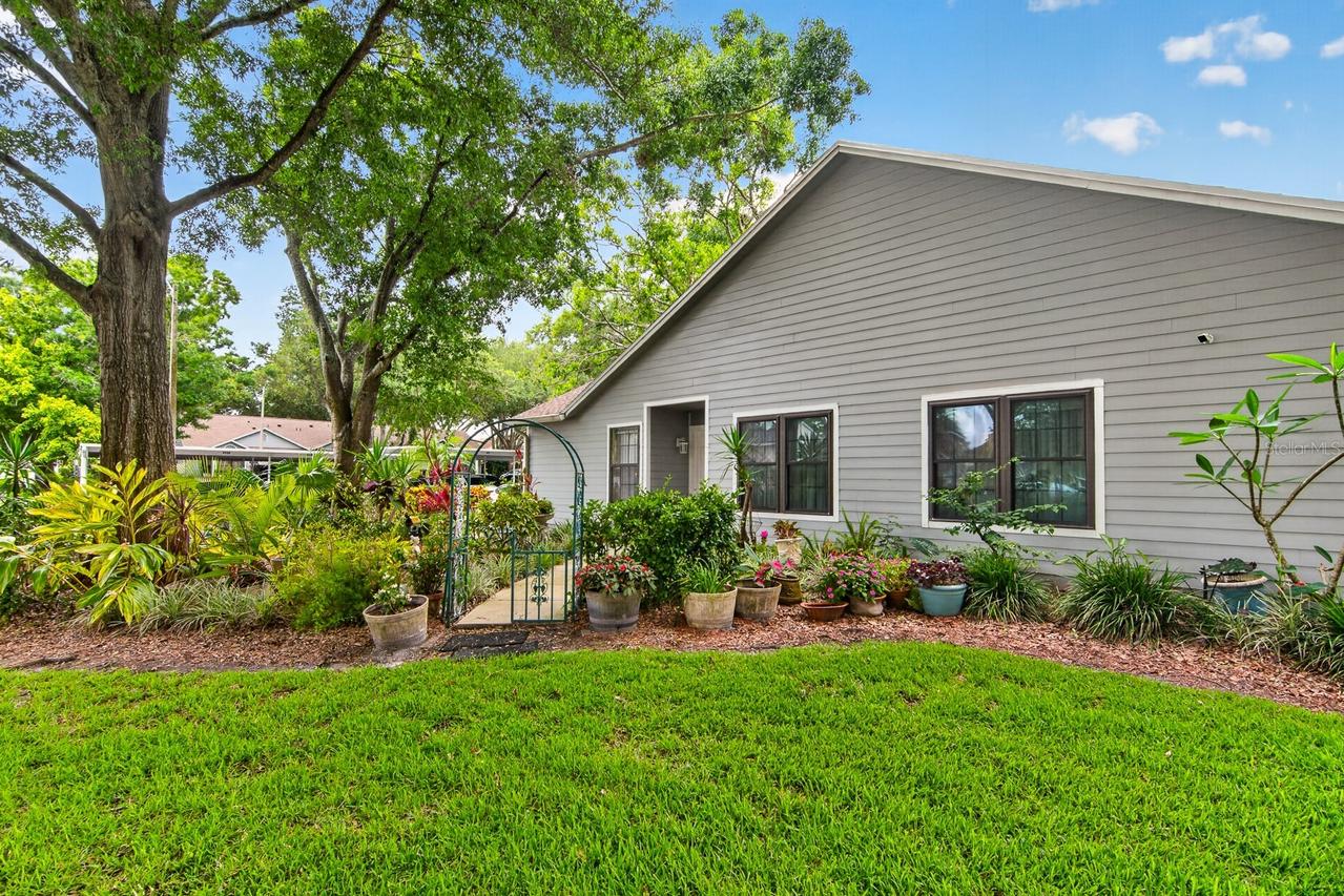 2728 Bentley Dr., Palm Harbor, FL 34684
