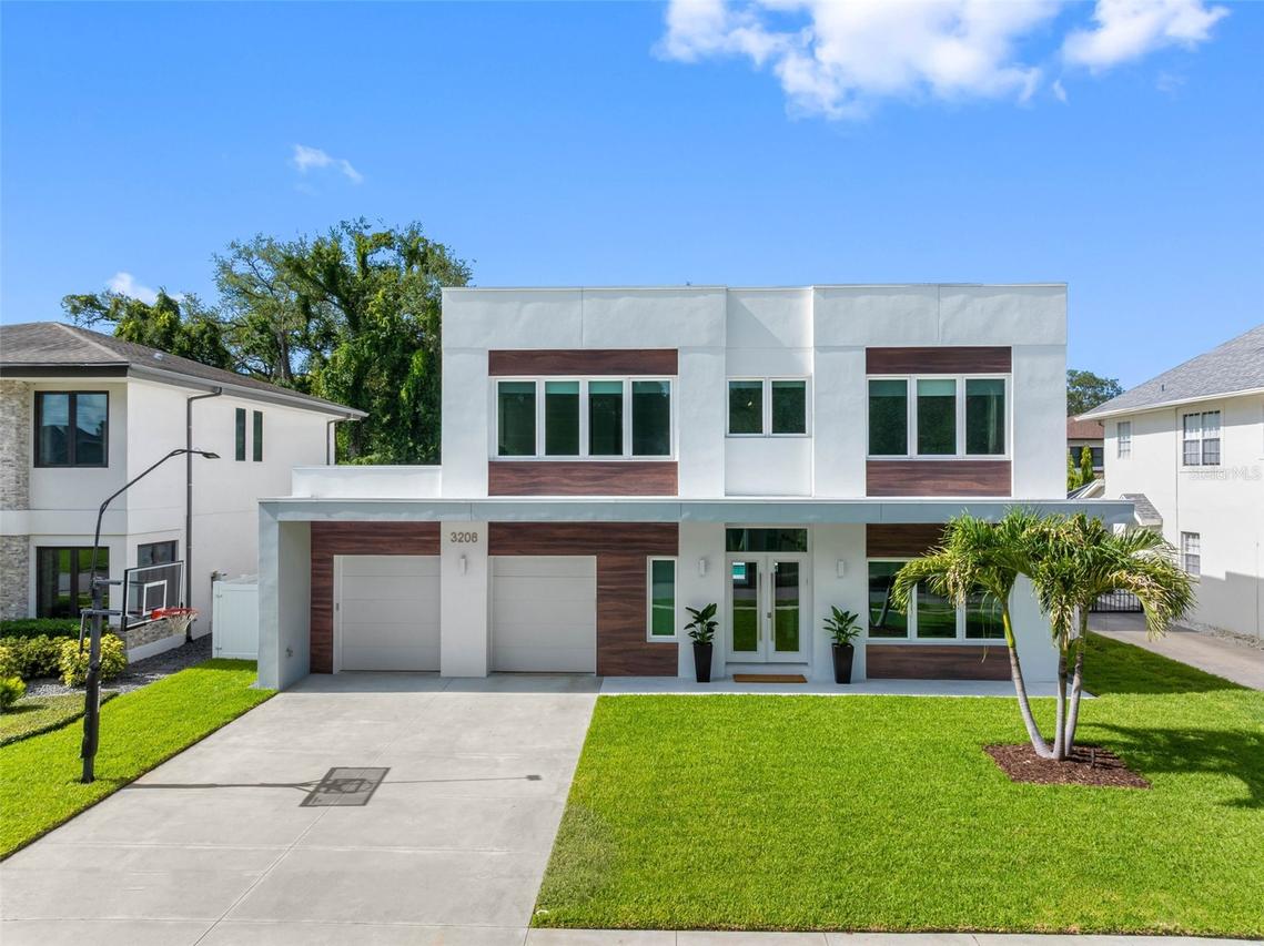 3208 W Lawn Ave., Tampa, FL 33611