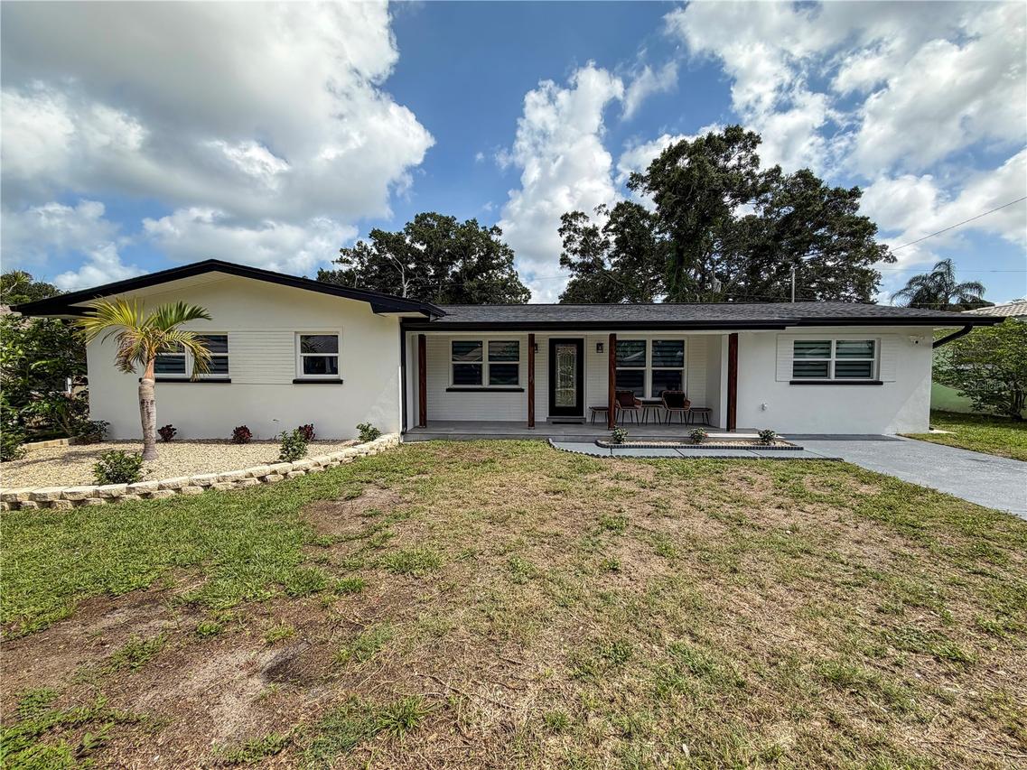 1446 Admiral Woodson Ln., Clearwater, FL 33755