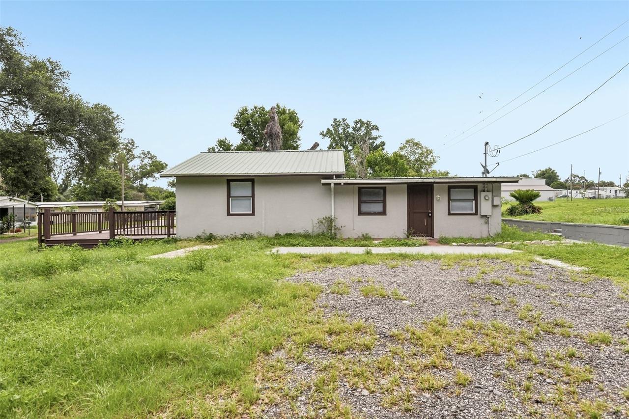 37732 Cecil Ln., Zephyrhills, FL 33542