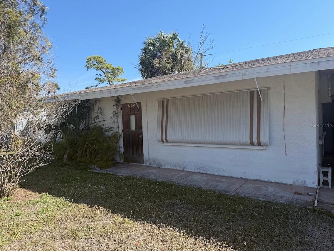 5805 18th St., Bradenton, FL 34207