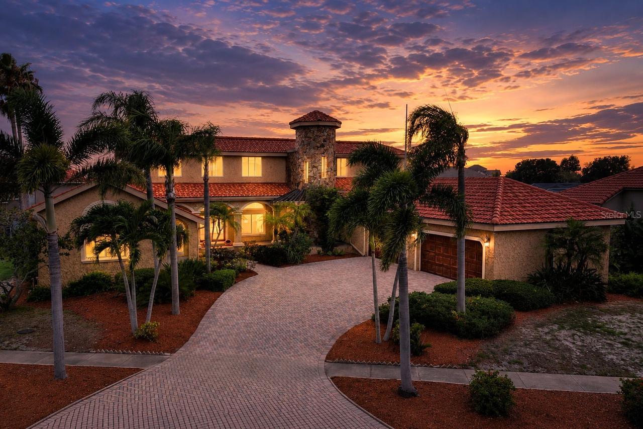 1005 Piano Ln., Apollo Beach, FL 33572