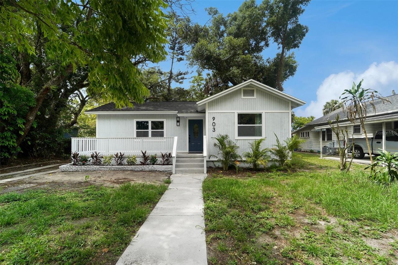 903 E Cayuga St., Tampa, FL 33603