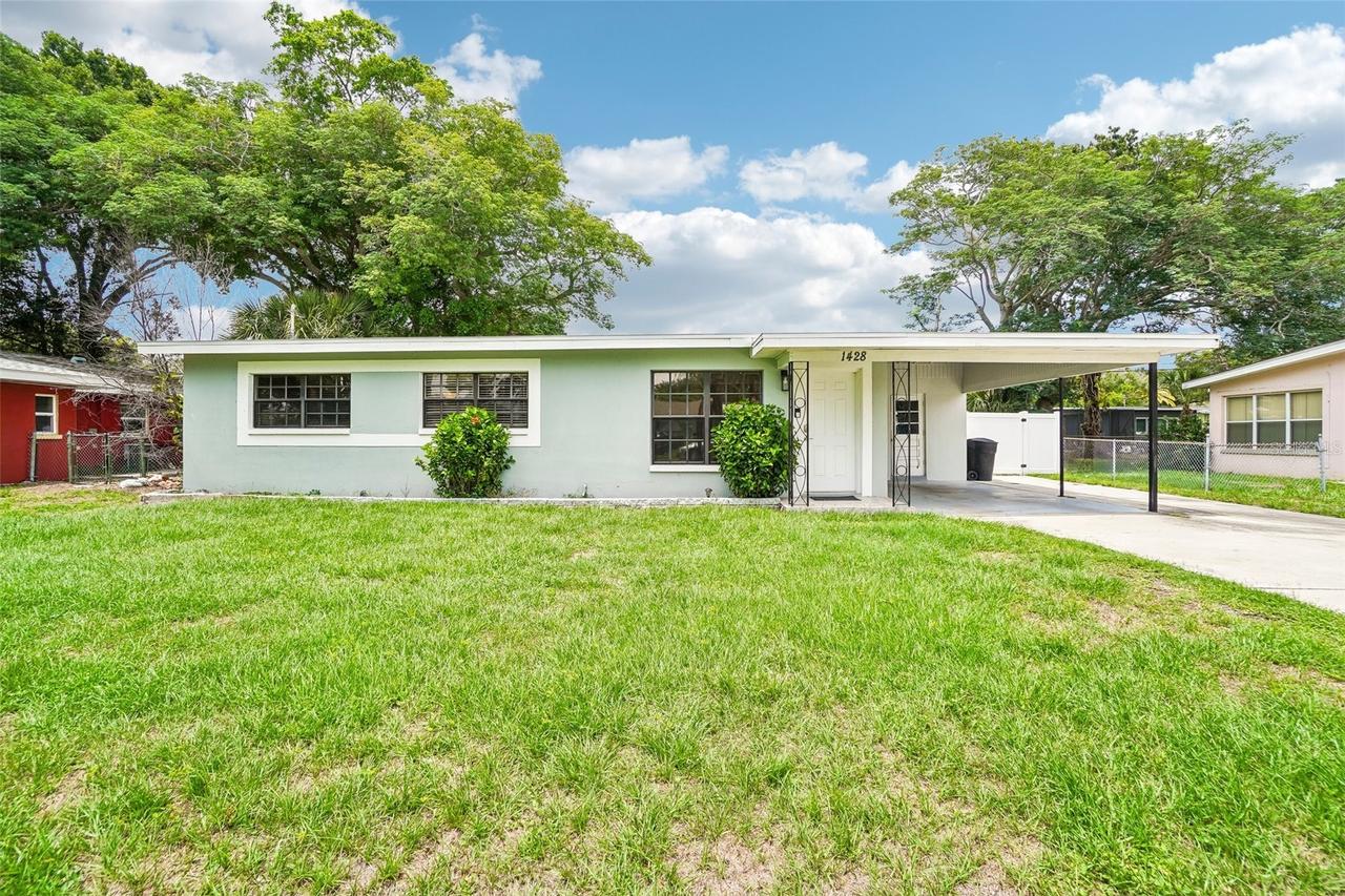 1428 Parkwood St., Clearwater, FL 33755