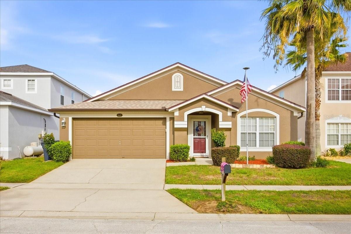 842 Lockbreeze Dr., Davenport, FL 33897