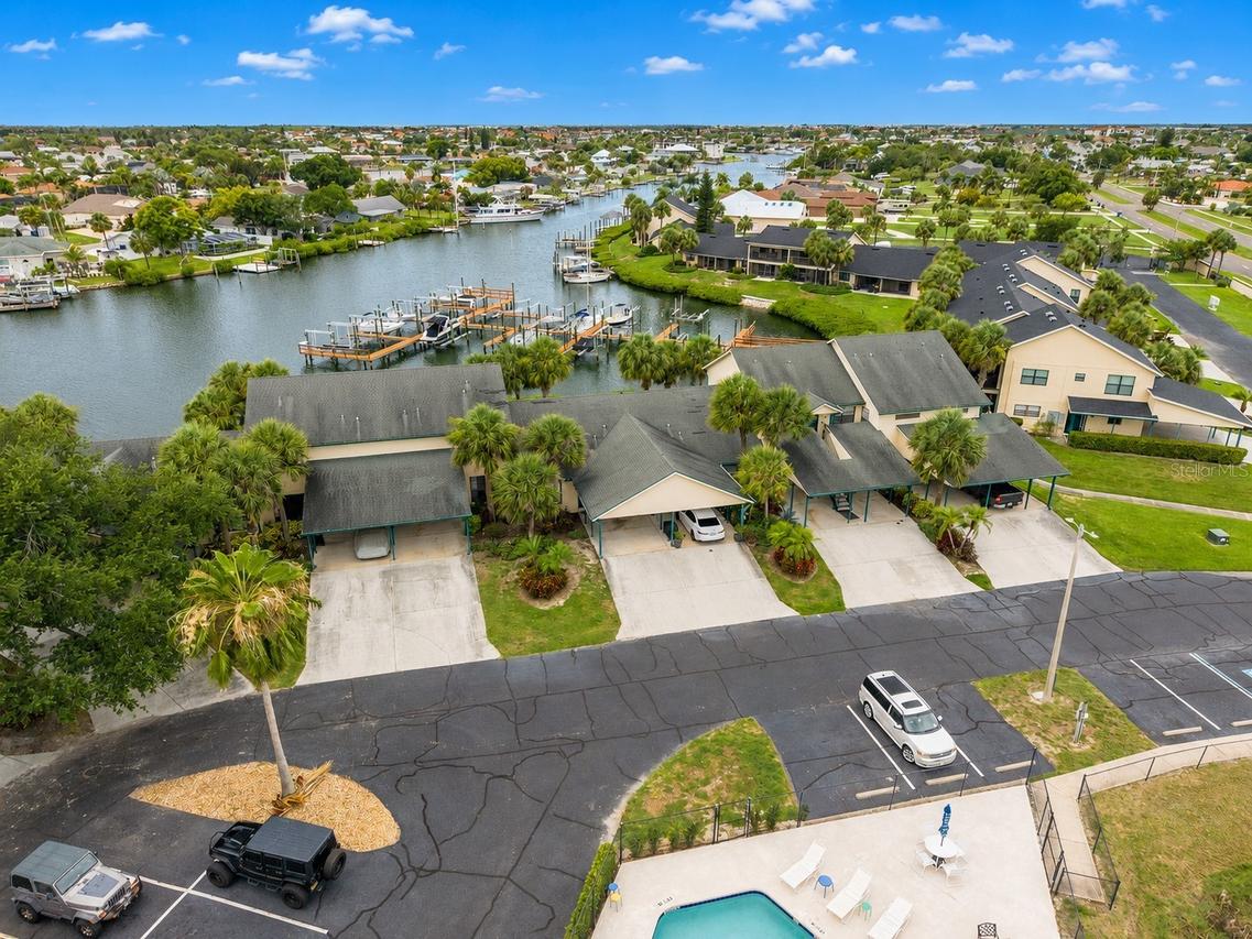 616 Yardarm Dr. #8, Apollo Beach, FL 33572