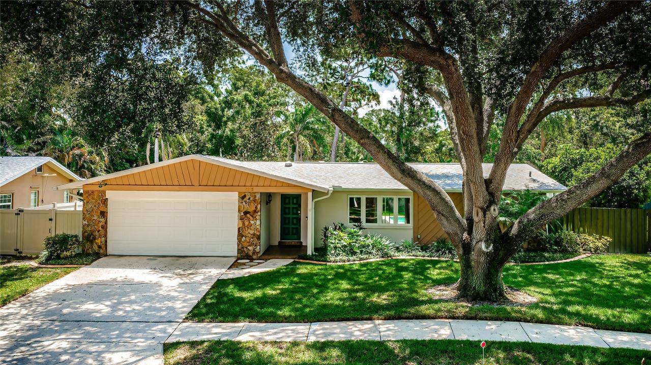 2093 Ashbury Dr., Clearwater, FL 33764