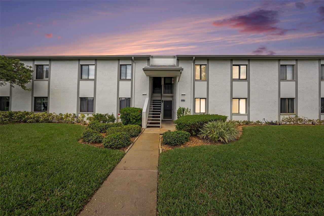 124 W Cypress Ct., Oldsmar, FL 34677