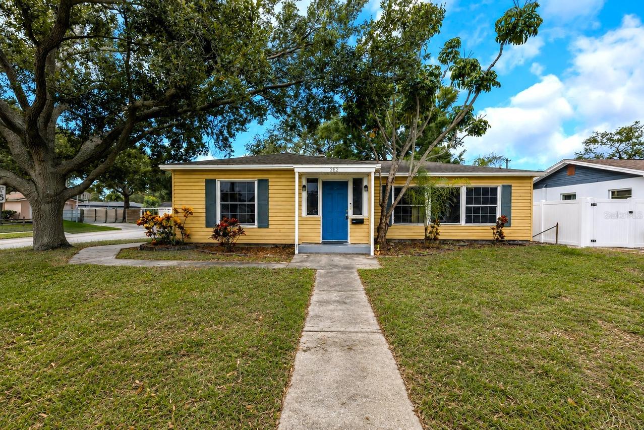 282 NE 40th Ave., St Petersburg, FL 33703