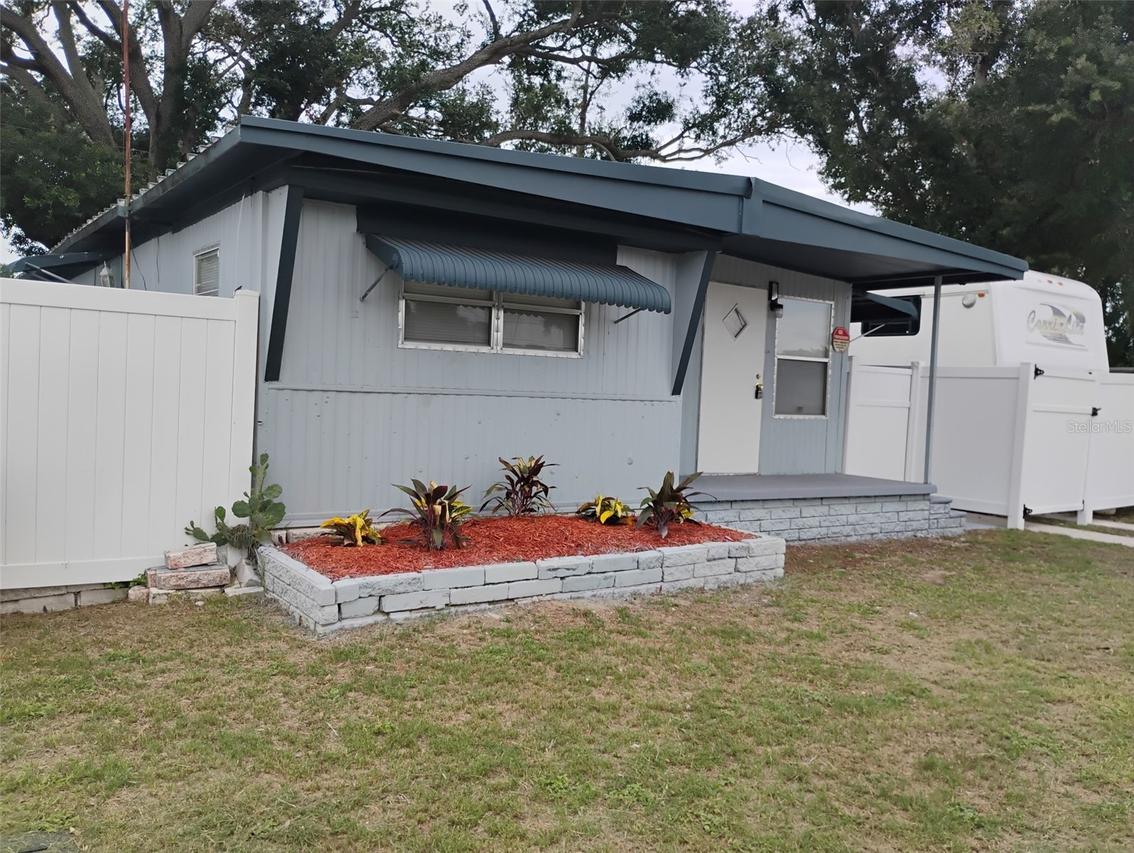 1833 Viceroy Ln., Holiday, FL 34690
