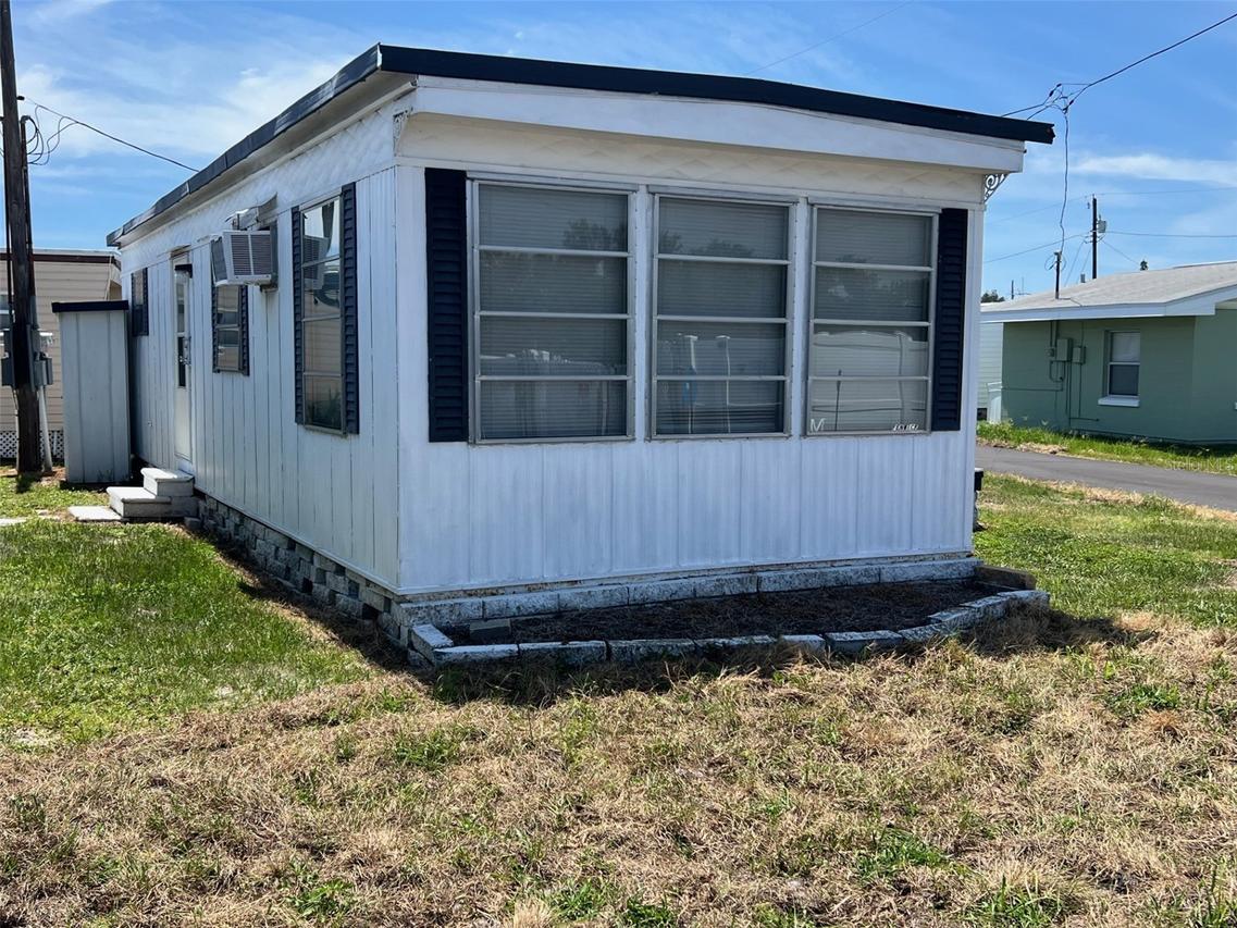 12674 Seminole Blvd. #M1, Largo, FL 33778