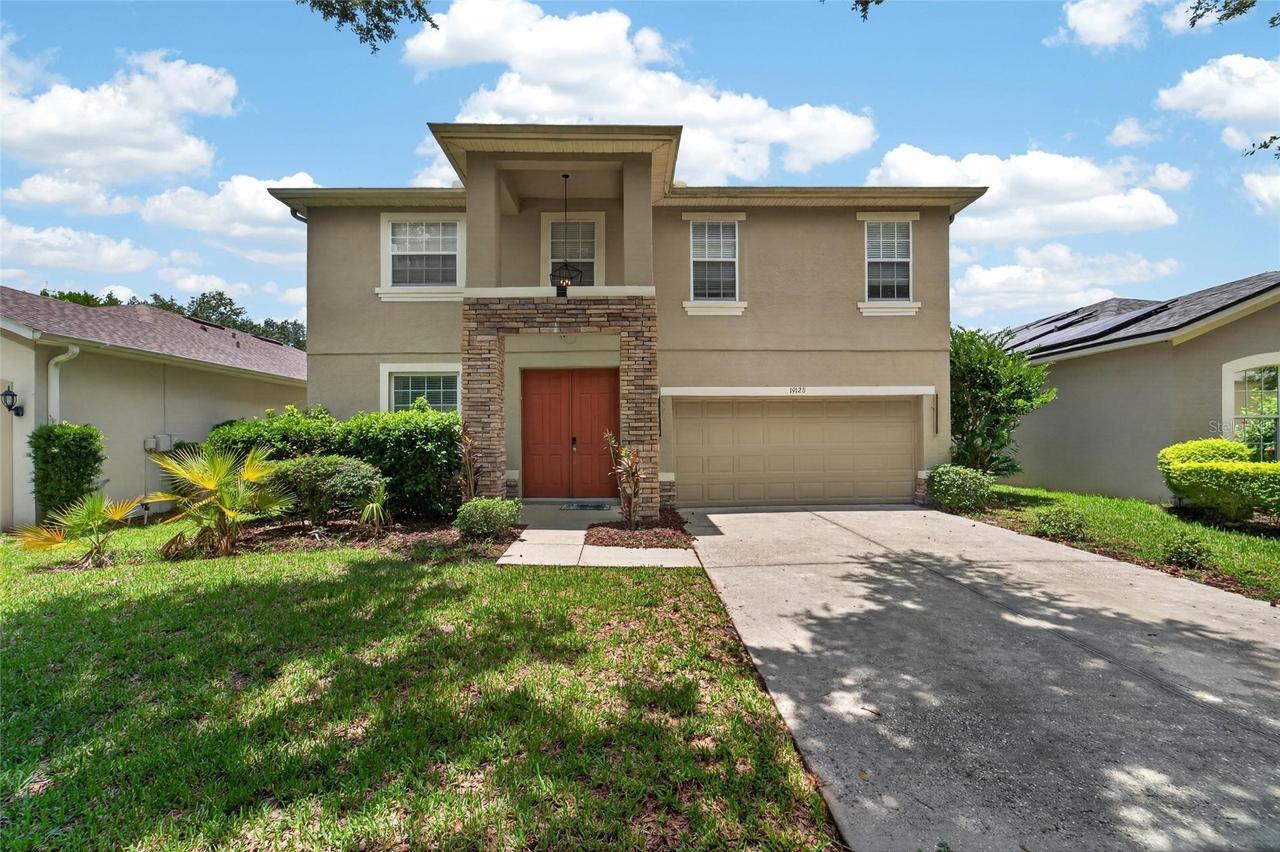 19128 Meadow Pine Dr., Tampa, FL 33647