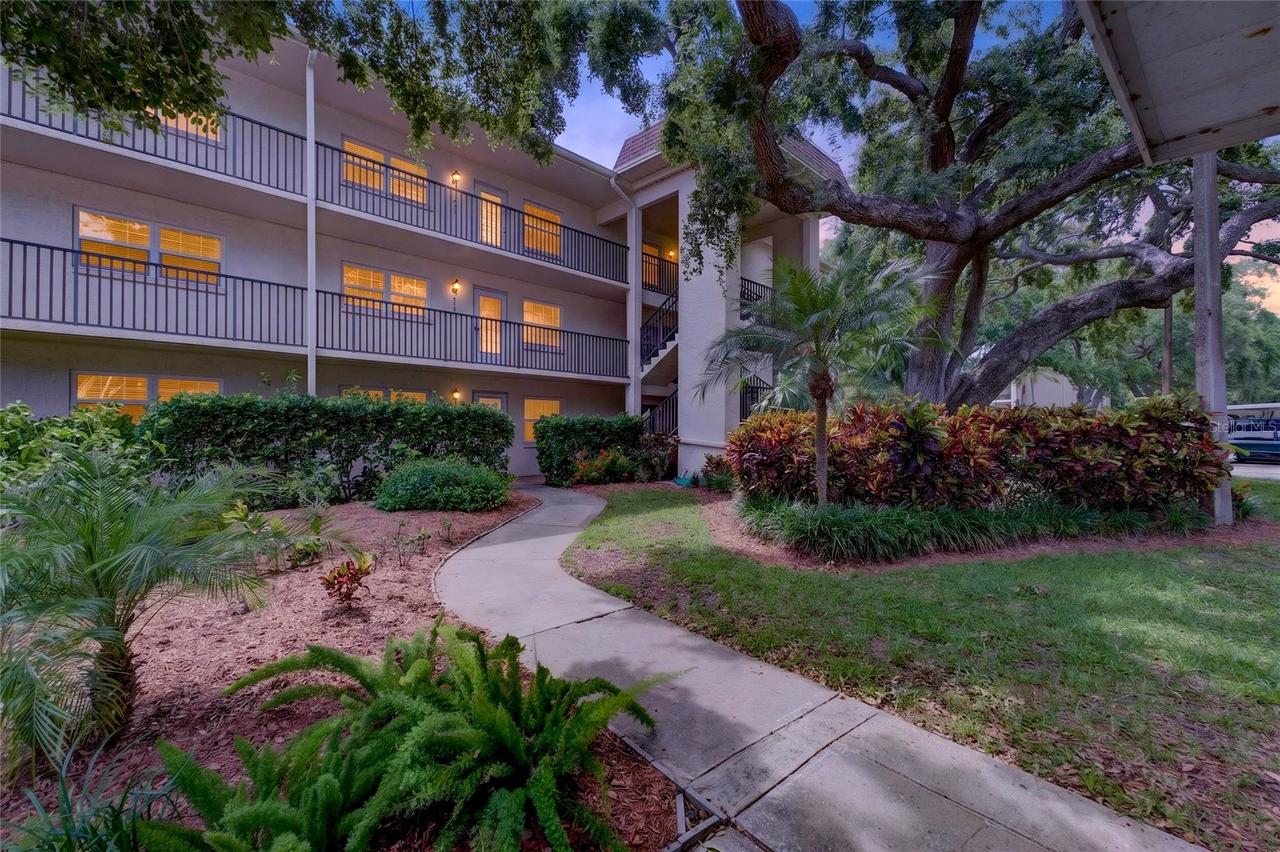 860 Virginia St. #211, Dunedin, FL 34698