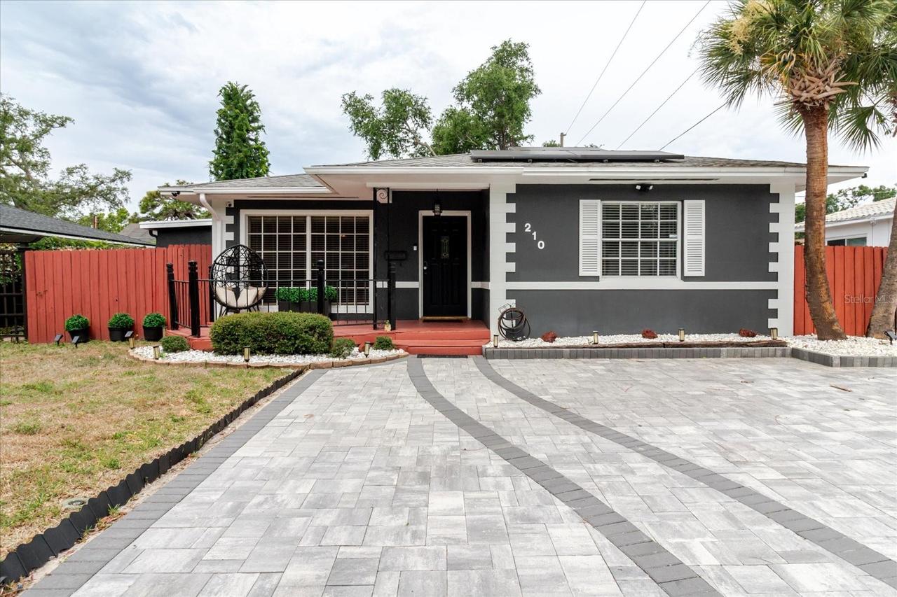 210 49th St., St Petersburg, FL 33710