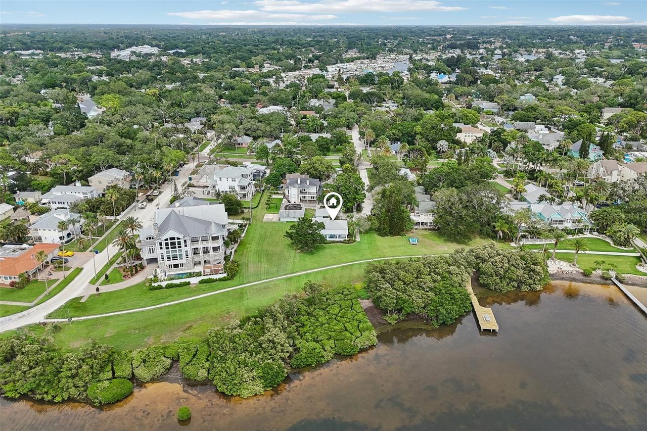 610 Indiana Ave., Crystal Beach, FL 34681