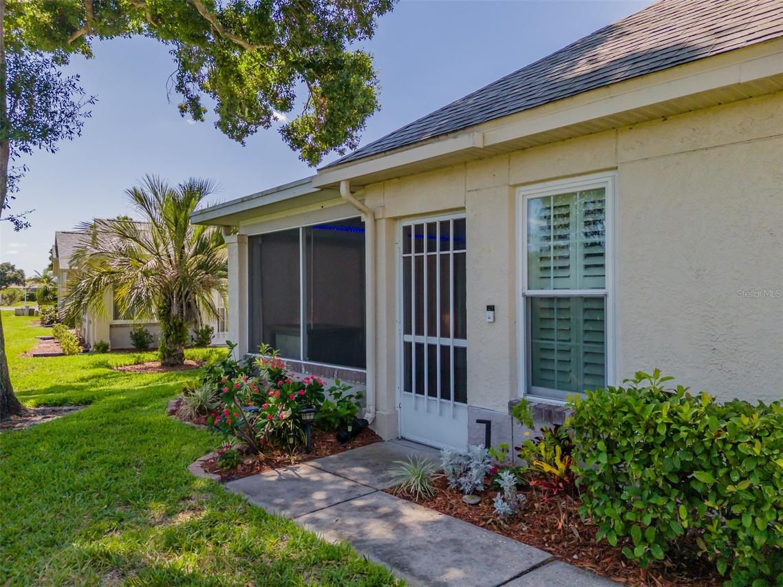 911 Golfview Woods Dr., Sun City Center, FL 33573