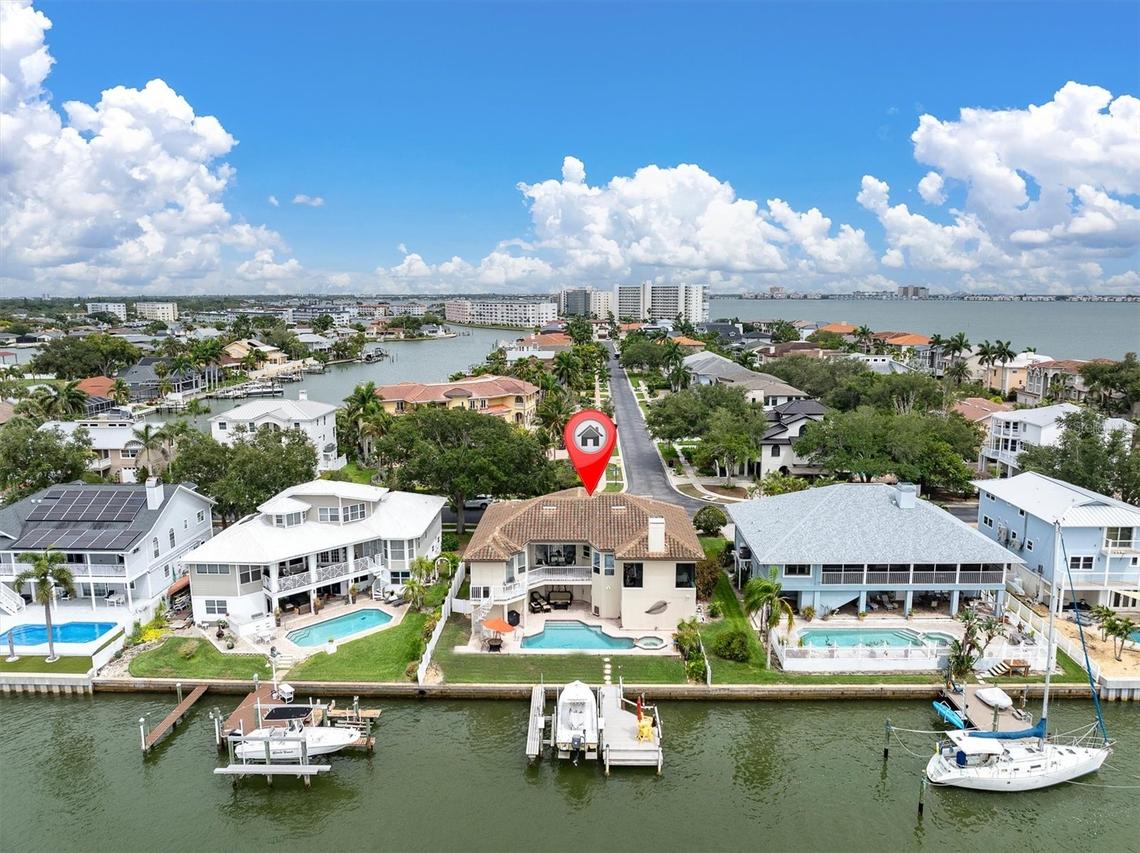 2853 Seabreeze Dr., Gulfport, FL 33707