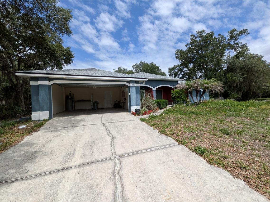 1813 Jackson Ave., Lehigh Acres, FL 33972