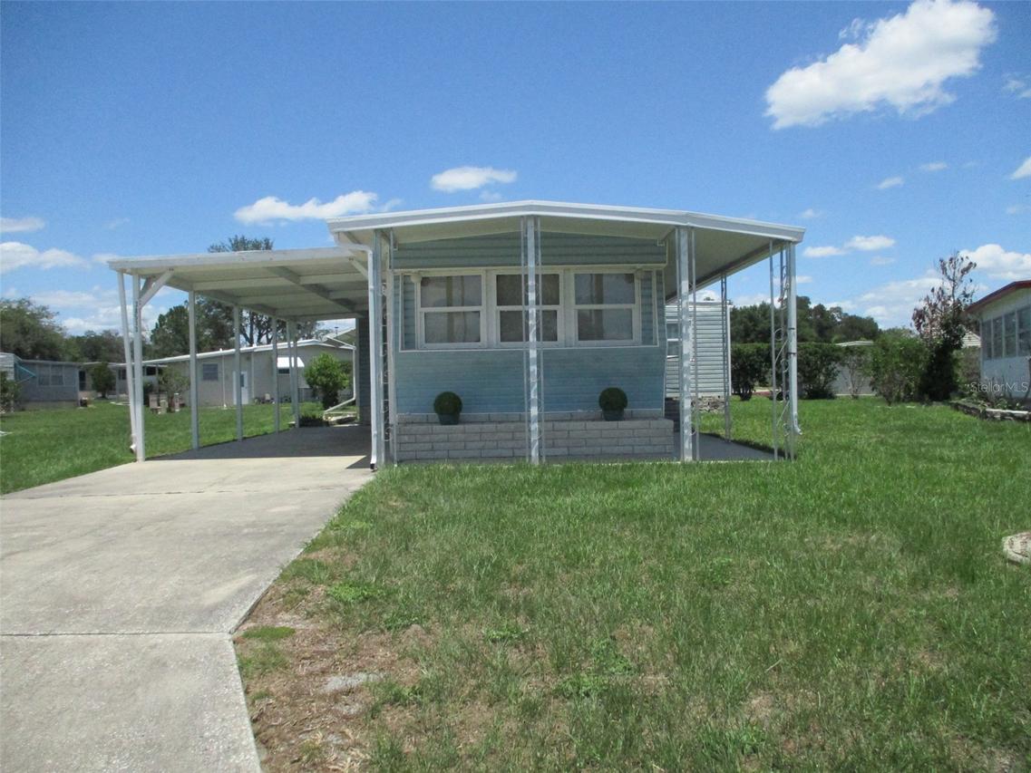 38513 Willoughby Dr., Zephyrhills, FL 33540