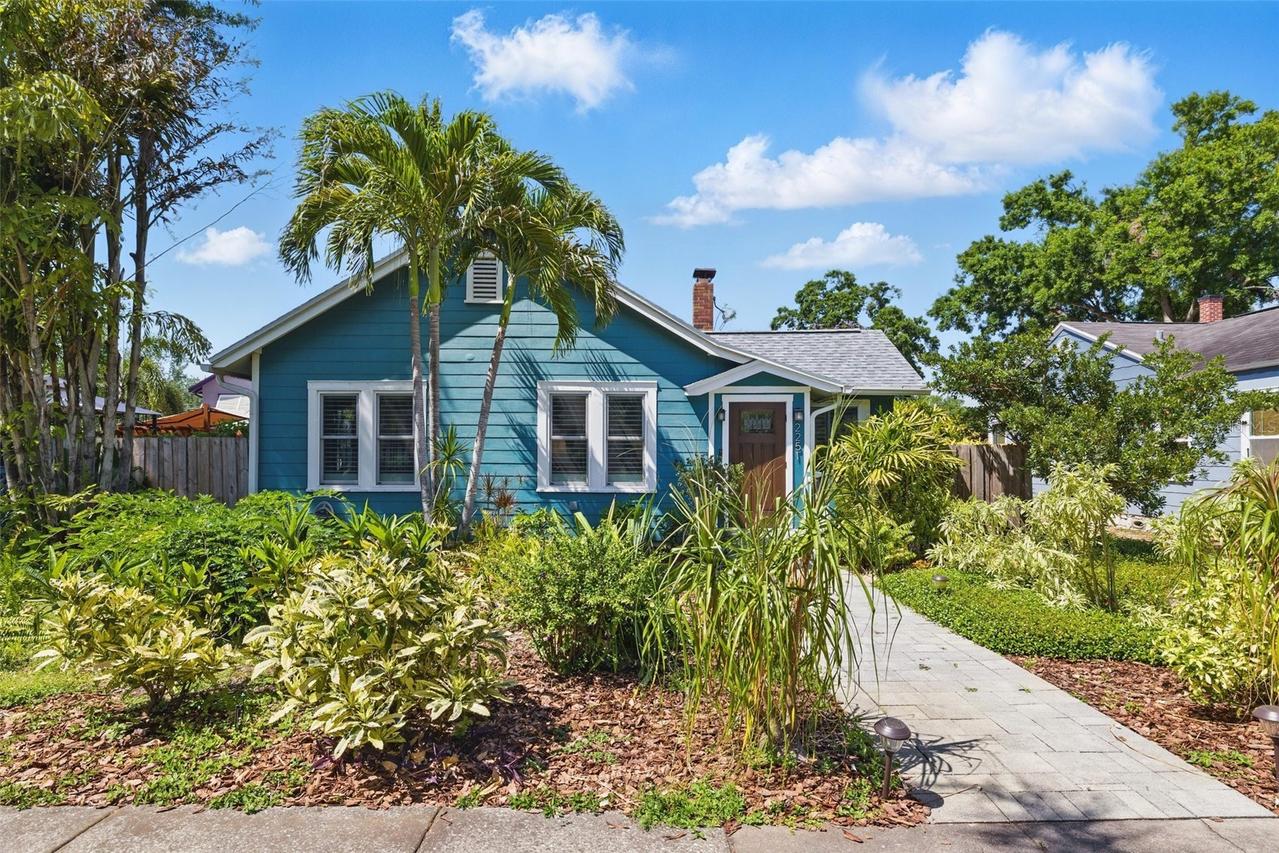 2251 8th Ave., St Petersburg, FL 33713
