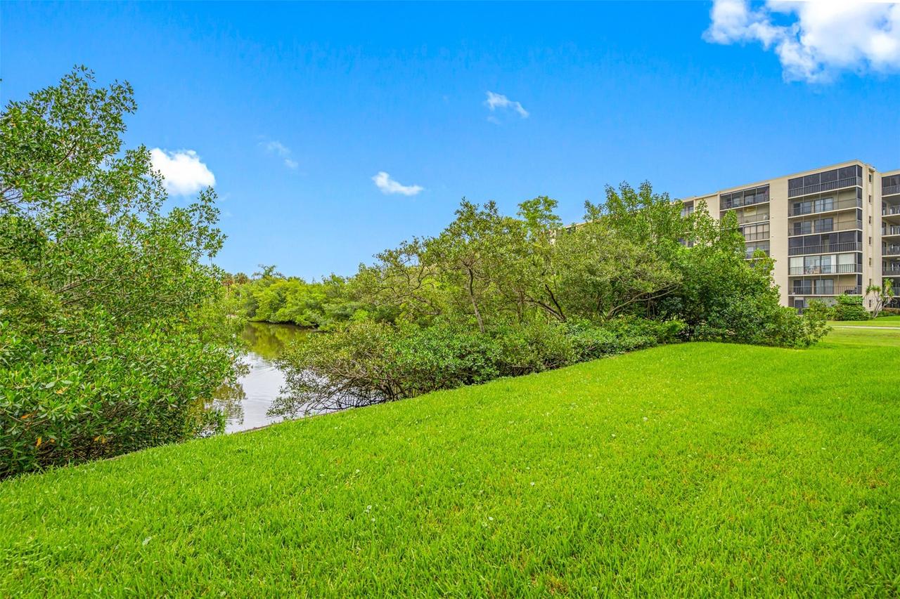 900 Cove Cay Dr. #1F, Clearwater, FL 33760