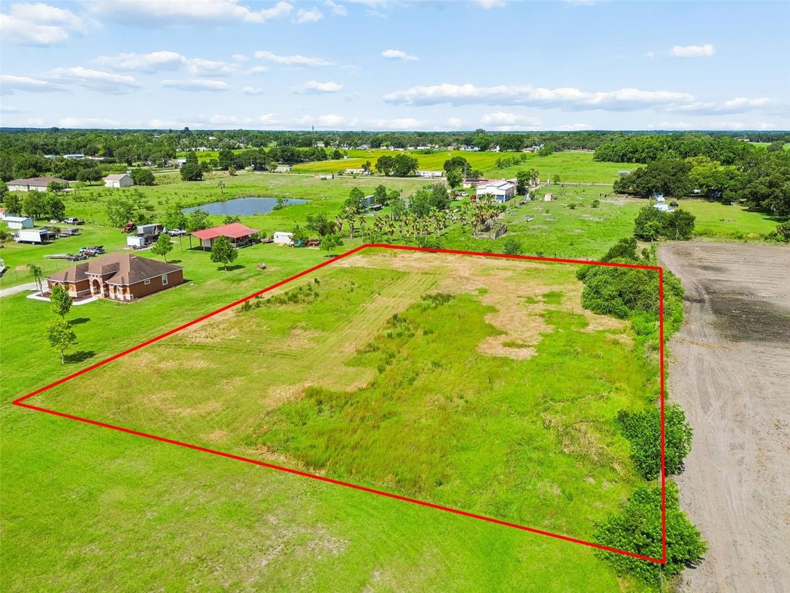 Killeymoon Ln., Dover, FL 33527