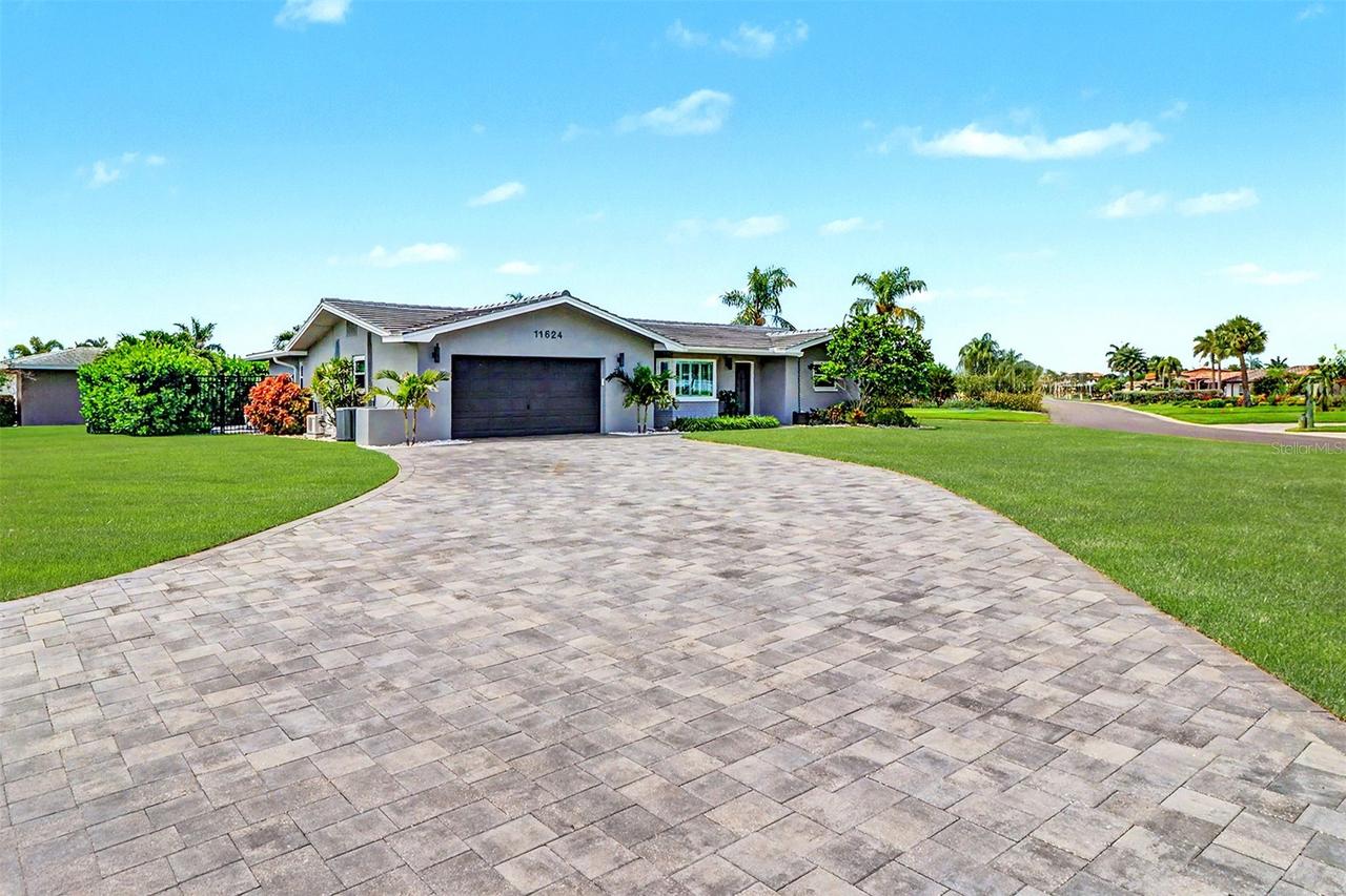 11624 Grove St., Seminole, FL 33772